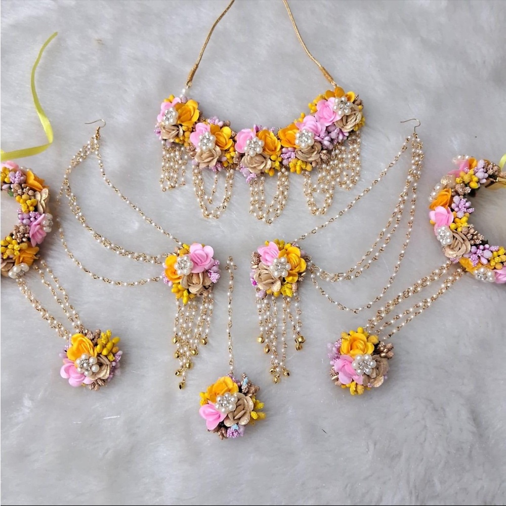 Floral Haldi Indian Pakistani Mayoon Halud Mylangi Necklace Set